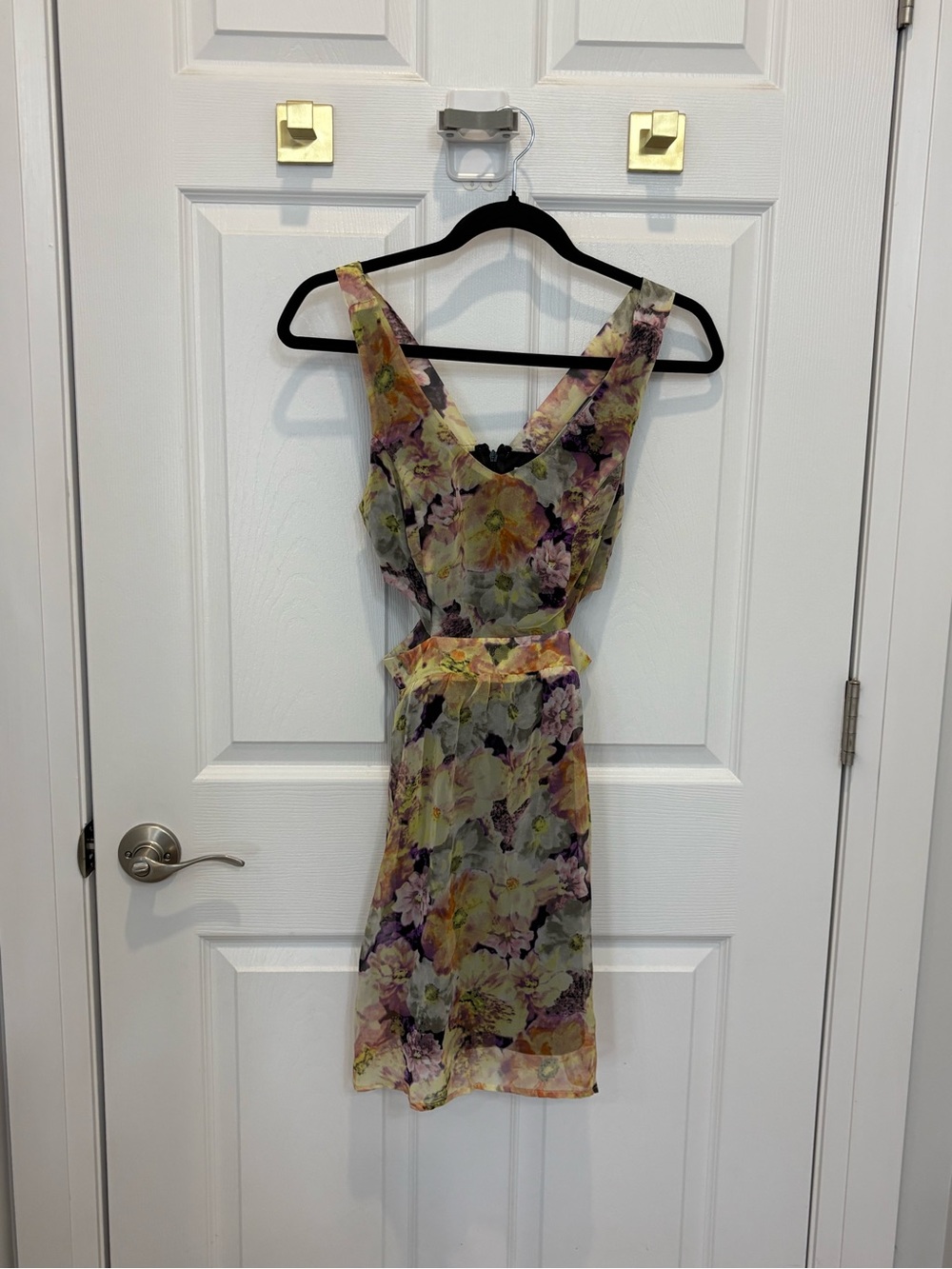 Sans Souci Floral Sleeveless V-Neck Summer Dress - Yellow & Purple